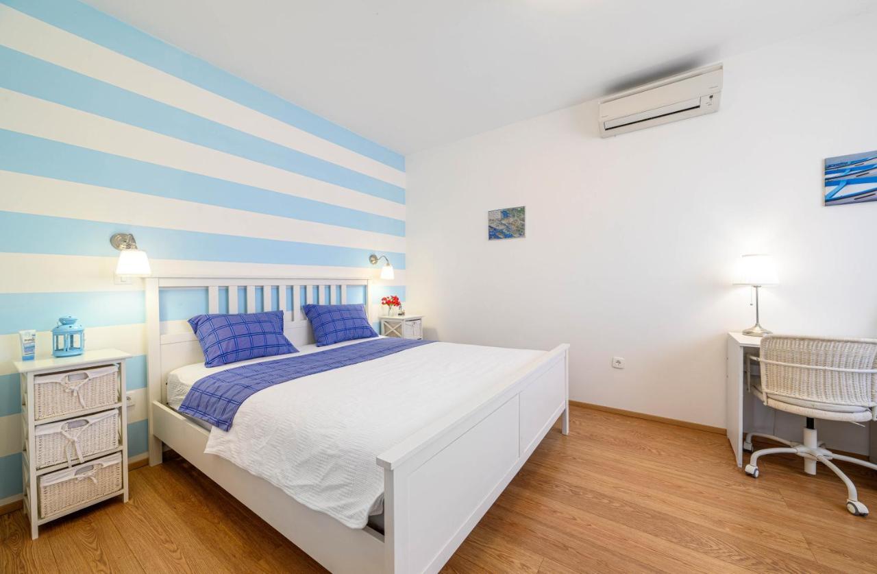 Sibenik Boats Apartment Raslina Exterior foto